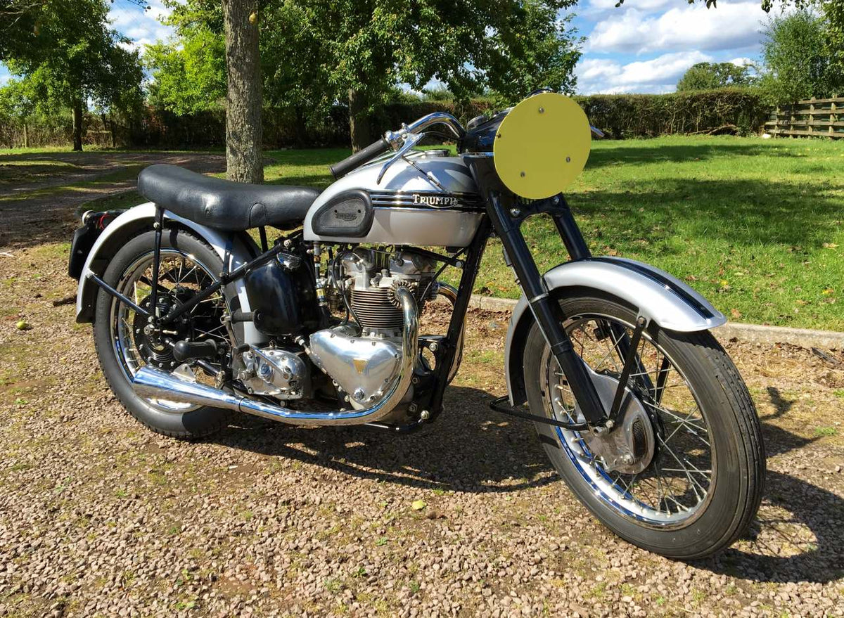 Triumph T100レースキット1951 – We Sell Classic Bikes