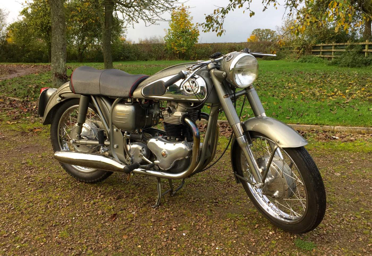 ノートンドミネーター99 1959 – We Sell Classic Bikes