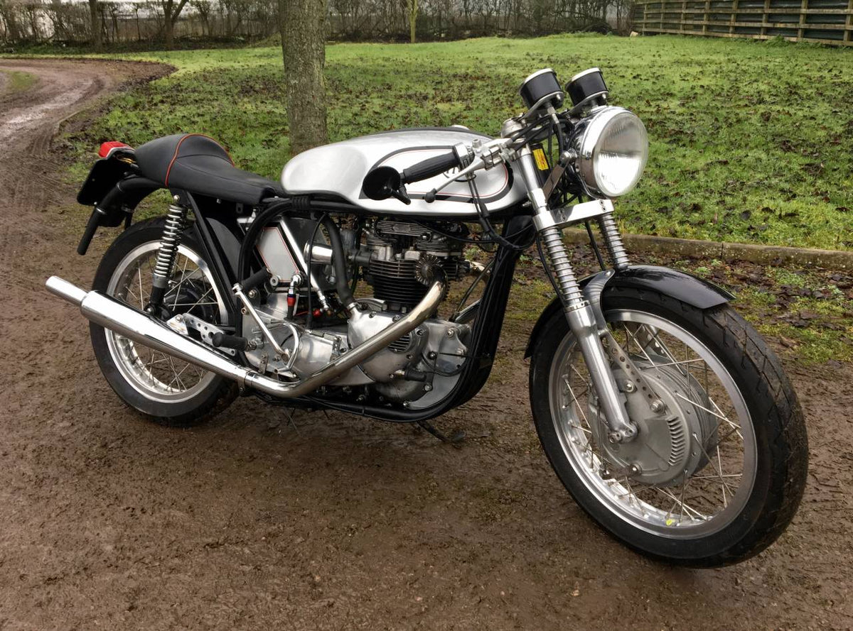 ロッカーズ ピン　ロンドン　BSA カフェレーサー　トライアンフ　AVIAKIT ロッカーズ ピン ロンドン BSA カフェレーサー トライアンフ