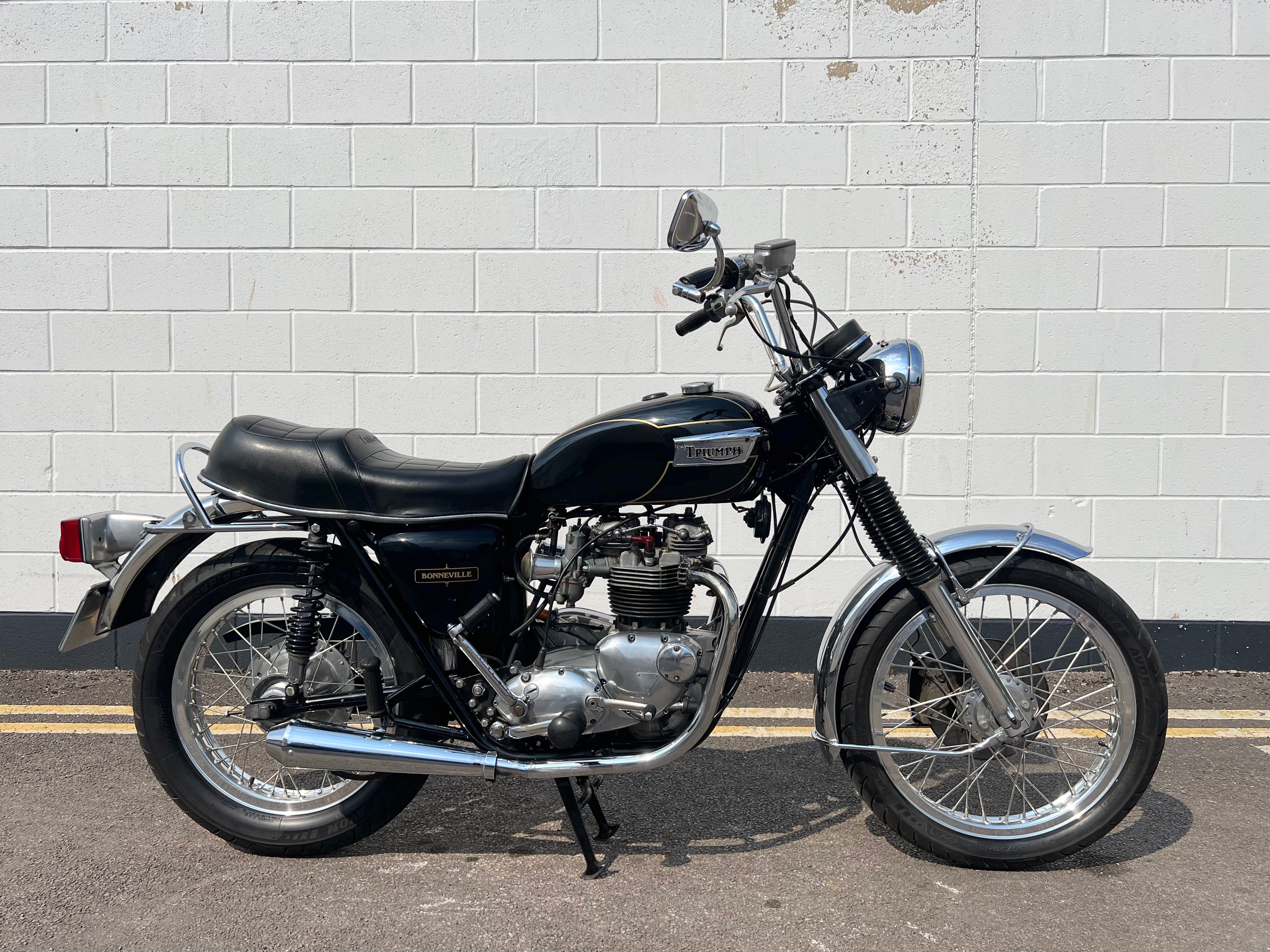 triumph t140v