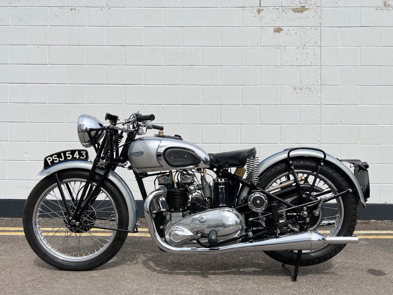 Pre war outlet triumph motorcycles