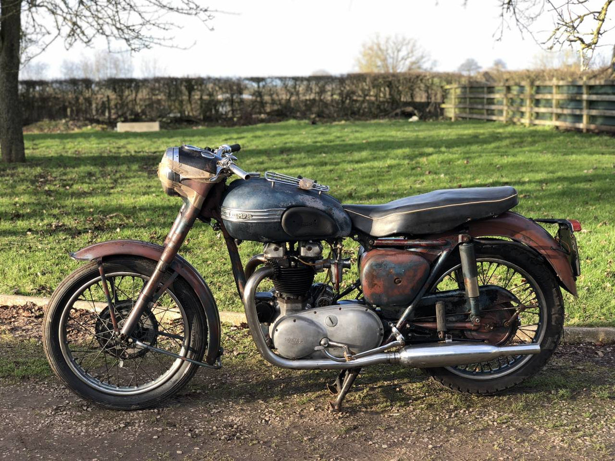 triumph-t110-1955-we-sell-classic-bikes