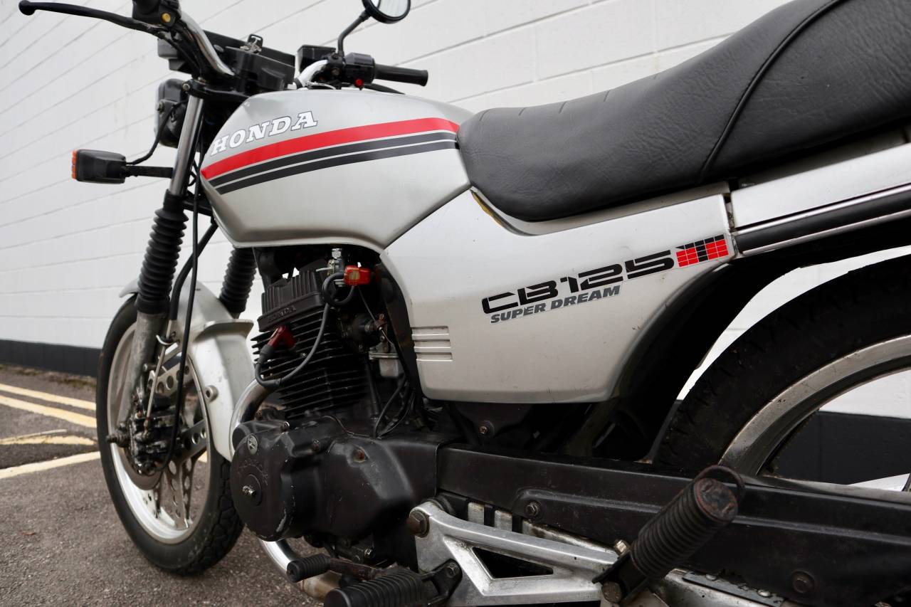 ホンダCB125T 1983 – We Sell Classic Bikes