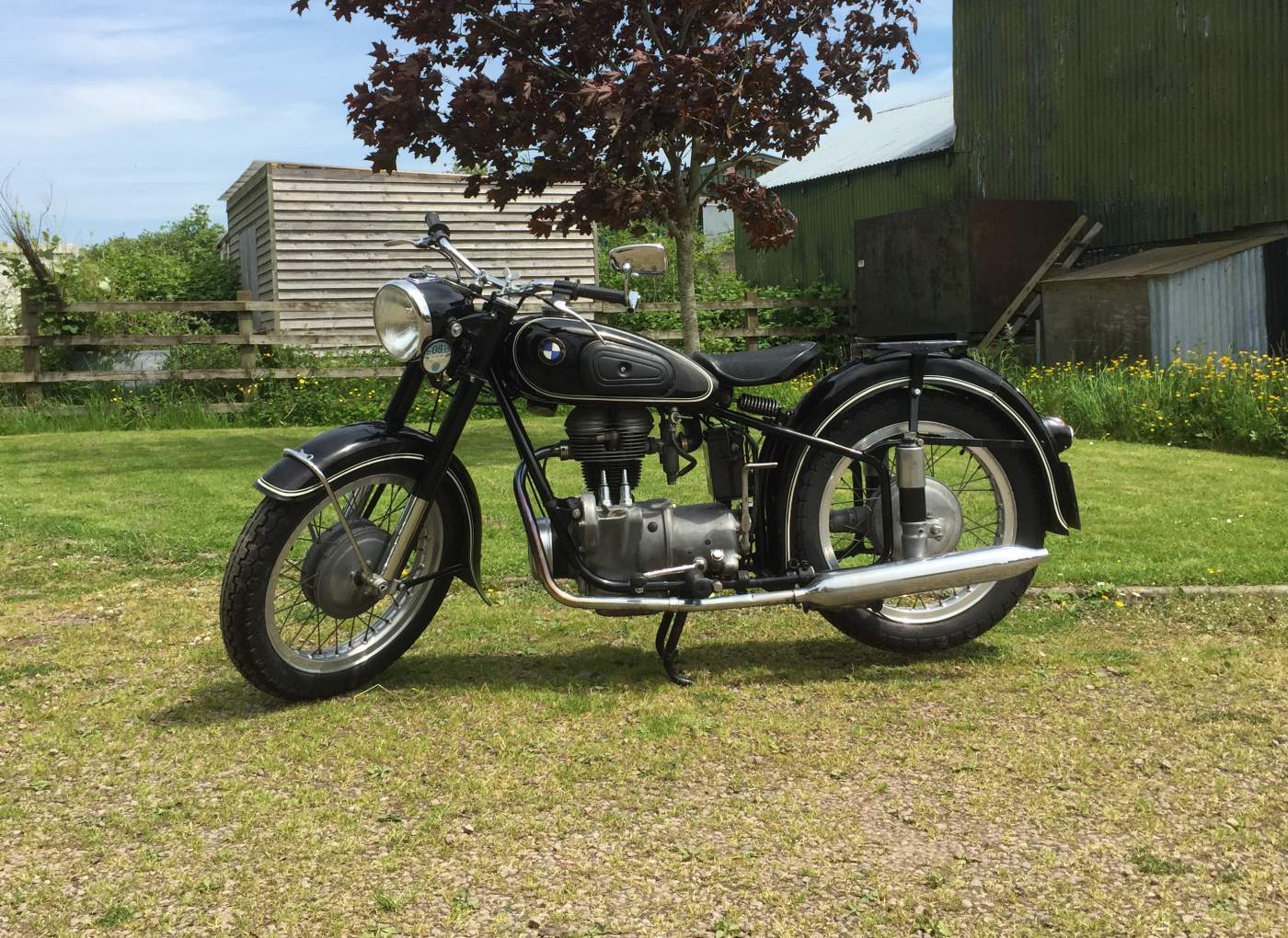 Bmw R25 Riding BMW R25/3 1954 – We Sell Classic Bikes