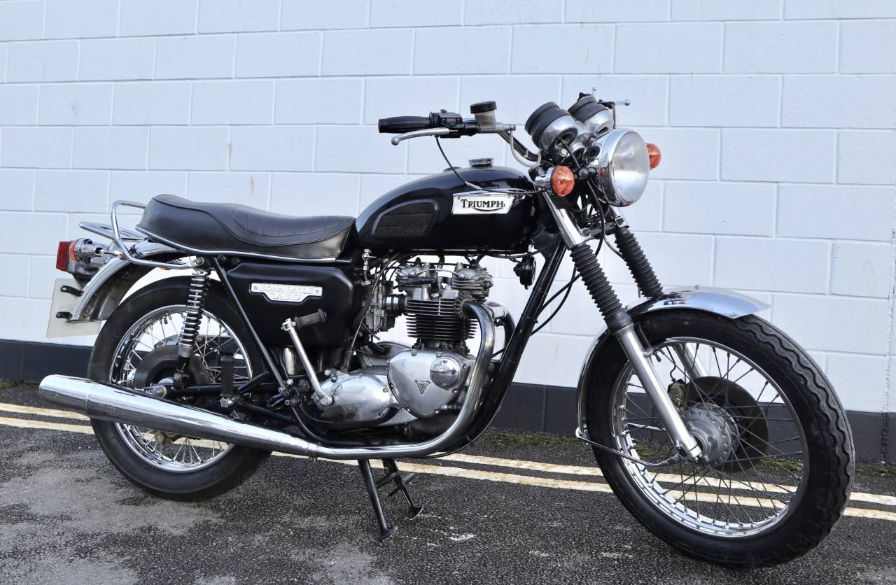 Triumph deals bonneville t140