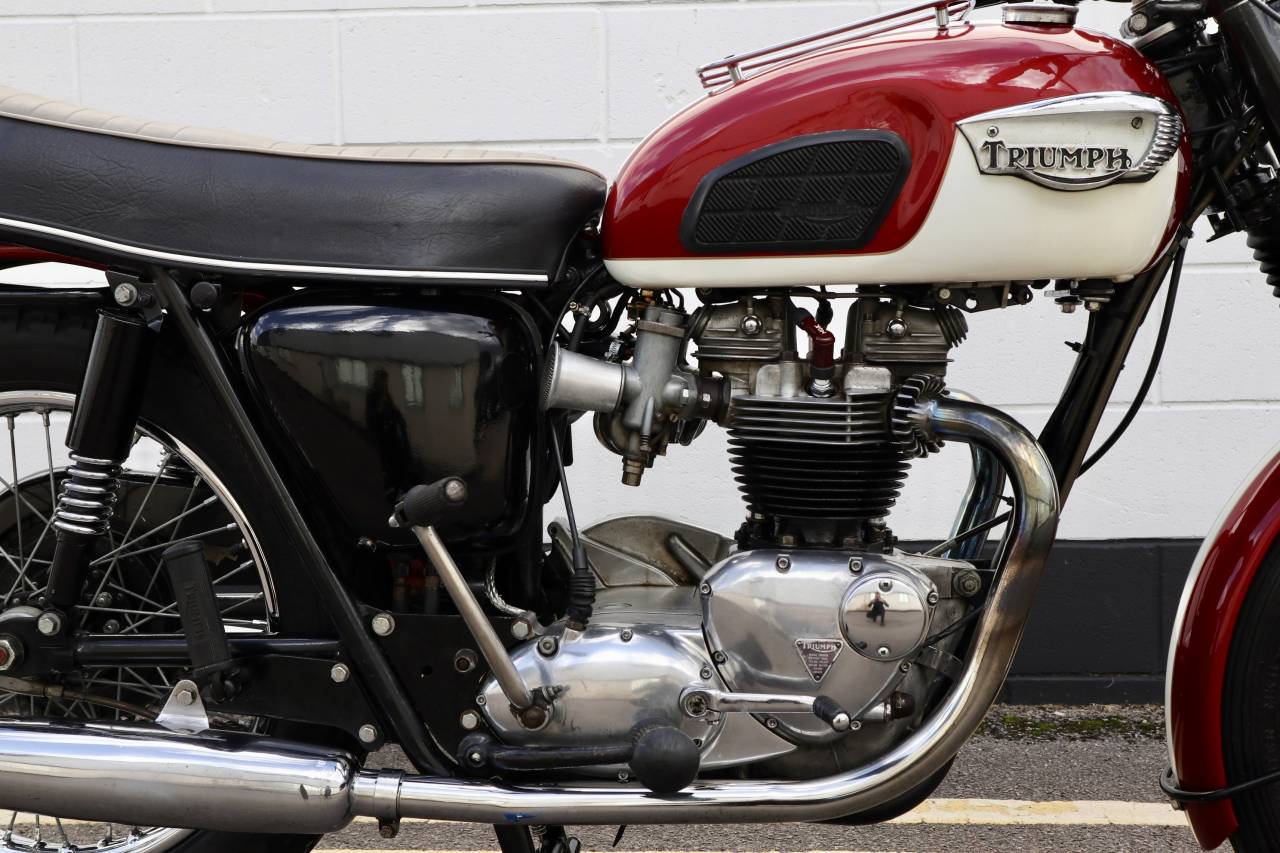 トライアンフT120ボンネビル1967 – We Sell Classic Bikes