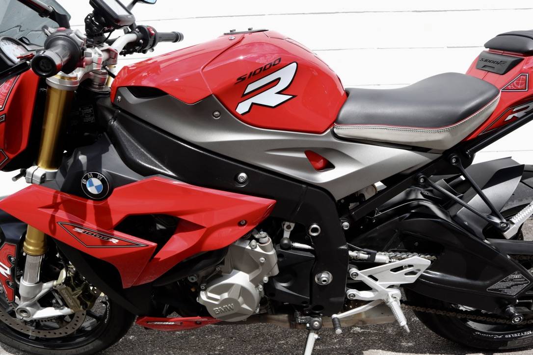 BMW R1000S 2014 We Sell Classic Bikes bmw-r1000s-2014-we-sell-classic-bikes
