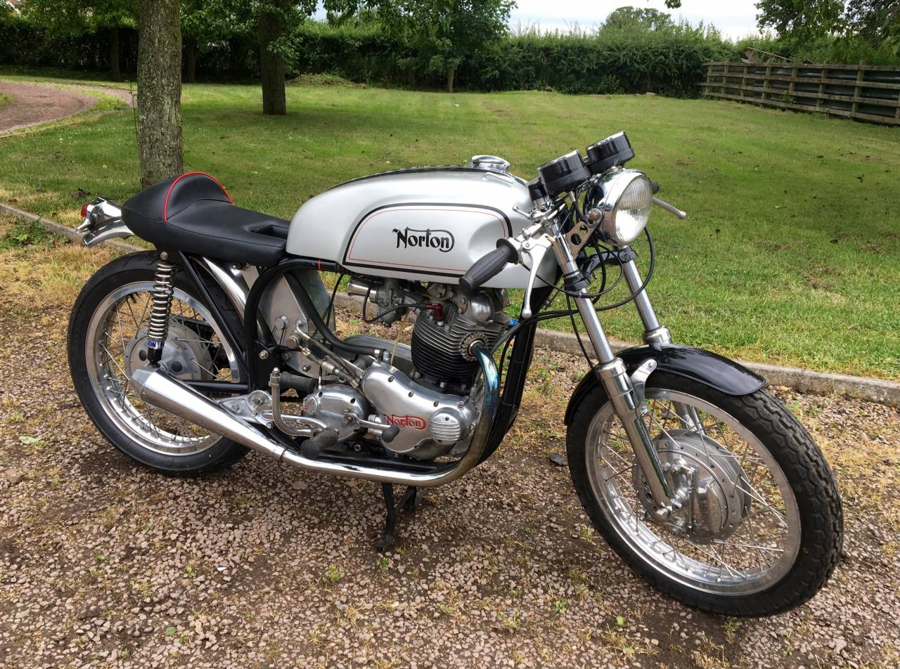 ノートンカフェレーサー1957 – We Sell Classic Bikes